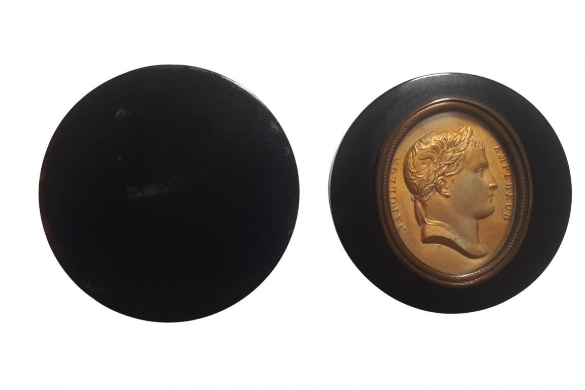 To the glory of Napoleon, snuffbox, circa 1810-1830