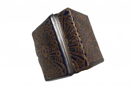 Blue and gold, 18 or 19th century box