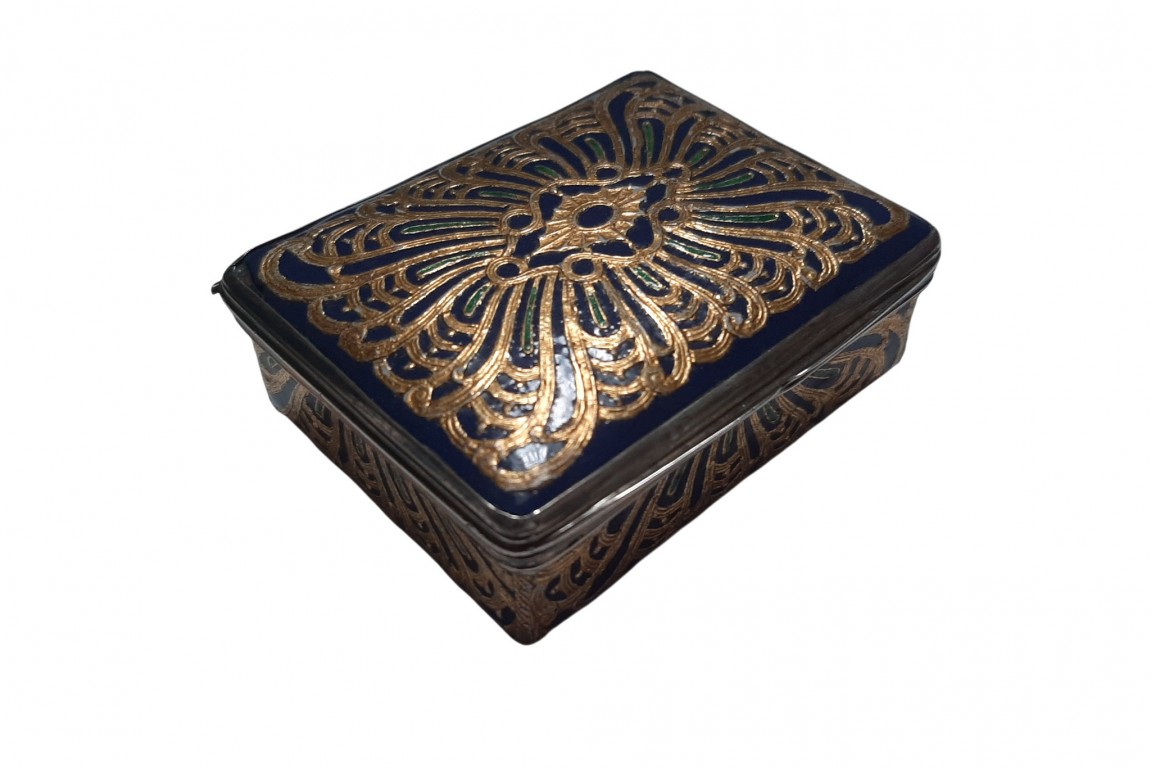 Blue and gold, 18 or 19th century box