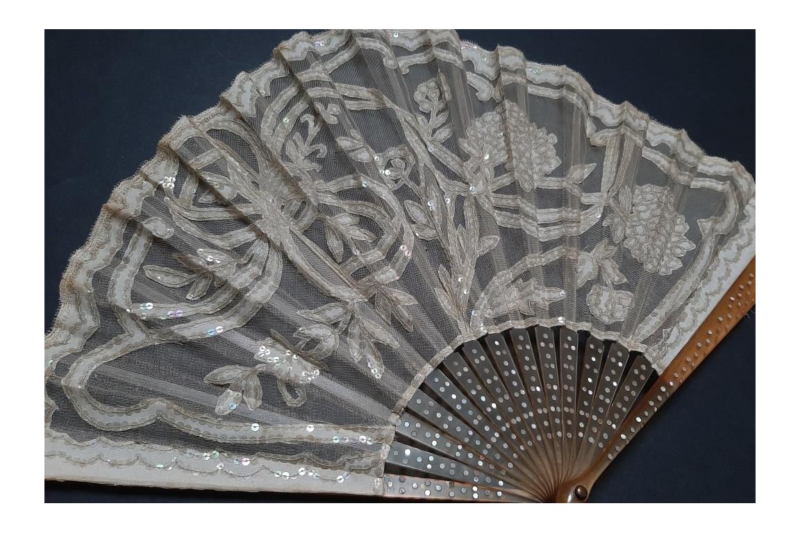 White flowers, art nouveau fan