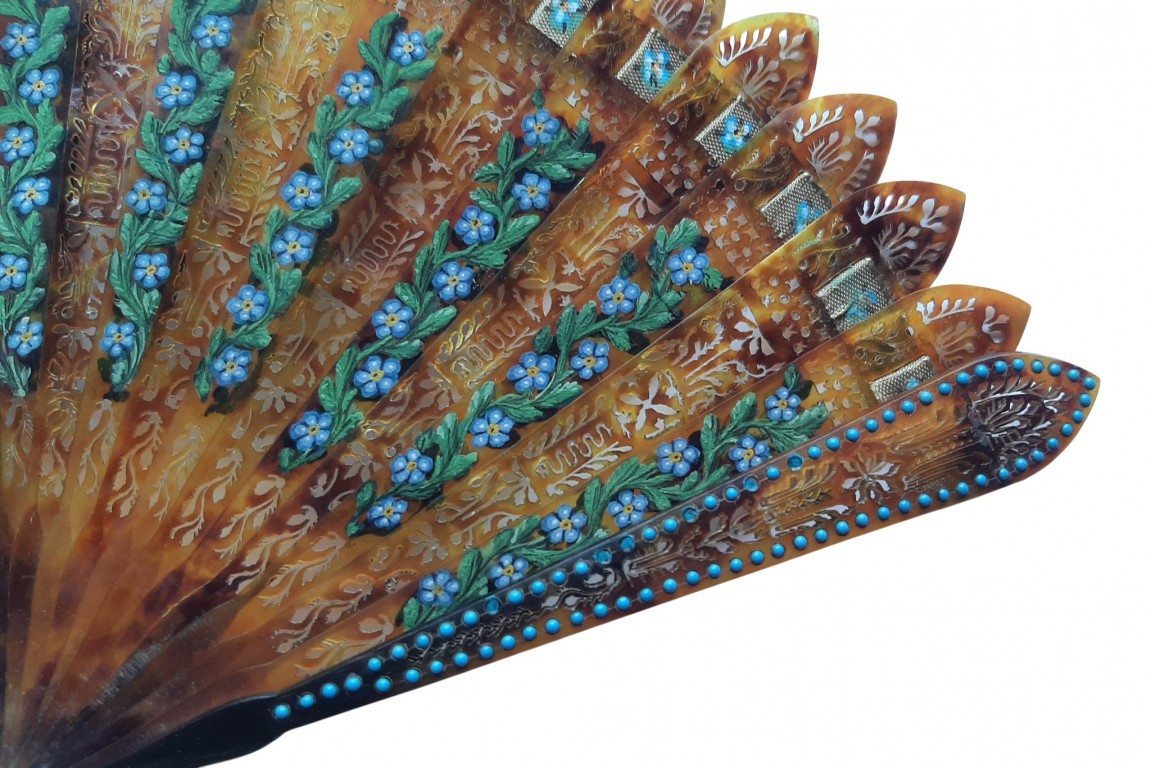 Myosotis turquoises, éventail vers 1820-35