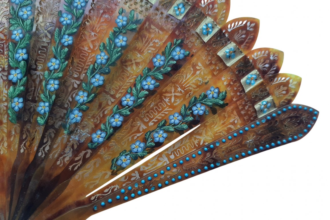 Myosotis turquoises, éventail vers 1820-35