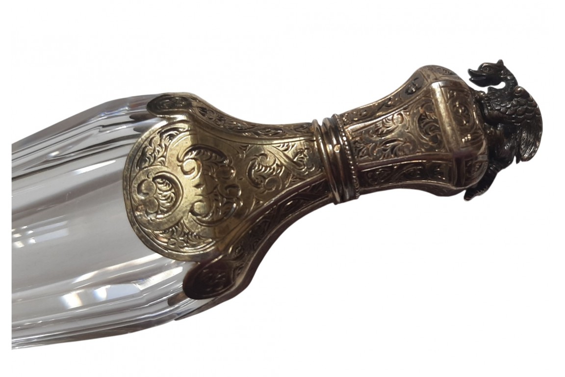 Flacon au dragon, vers 1840-50