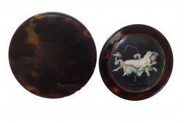 L'Espérance nourrissant une Chimère, tabatière d'après Michelangelo Maestri, vers 1800