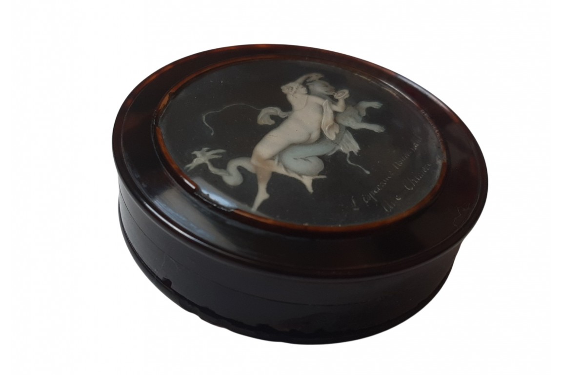 Hope nurturing a chimera, snuffbox in the taste of Michelangelo Maestri circa 1800