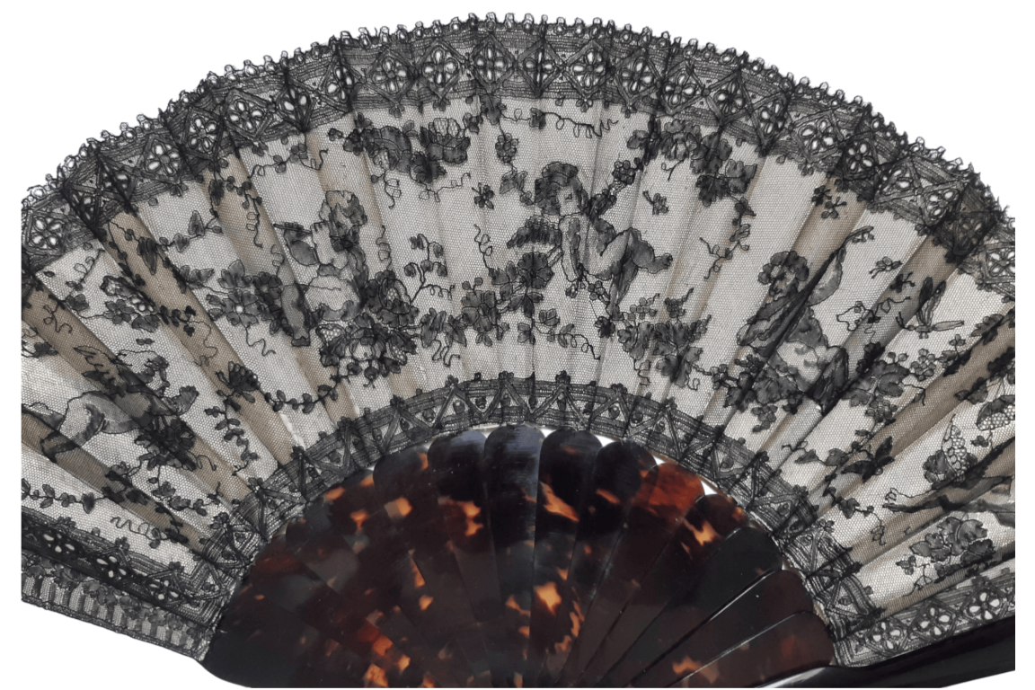 Lace Cupids, late 19th century fan
