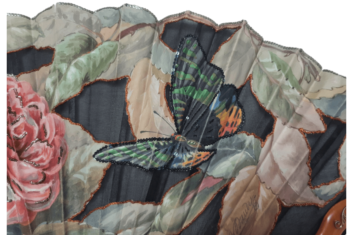 Roses and a butterfly, Art Nouveau fan by Daudet and Duvelleroy