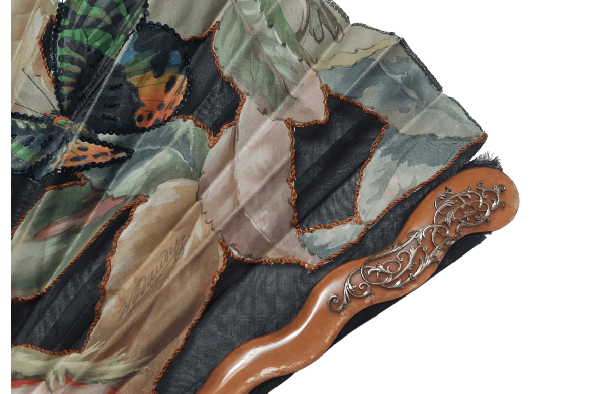 Roses and a butterfly, Art Nouveau fan by Daudet and Duvelleroy