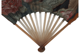 Roses and a butterfly, Art Nouveau fan by Daudet and Duvelleroy