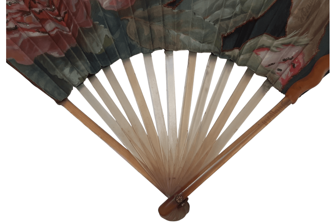 Roses and a butterfly, Art Nouveau fan by Daudet and Duvelleroy