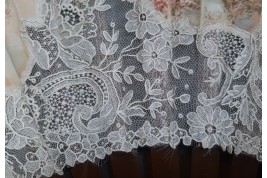 The beauties float, fan design by Marie Adam for Creusy, circa 1890