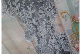 The beauties float, fan design by Marie Adam for Creusy, circa 1890