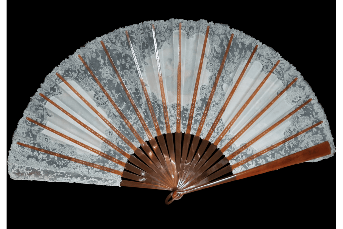 The beauties float, fan design by Marie Adam for Creusy, circa 1890