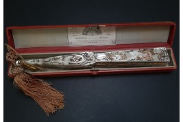 Charmante compagnie, éventail vers 1865