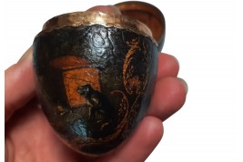 Vernis Martin egg, 18th century