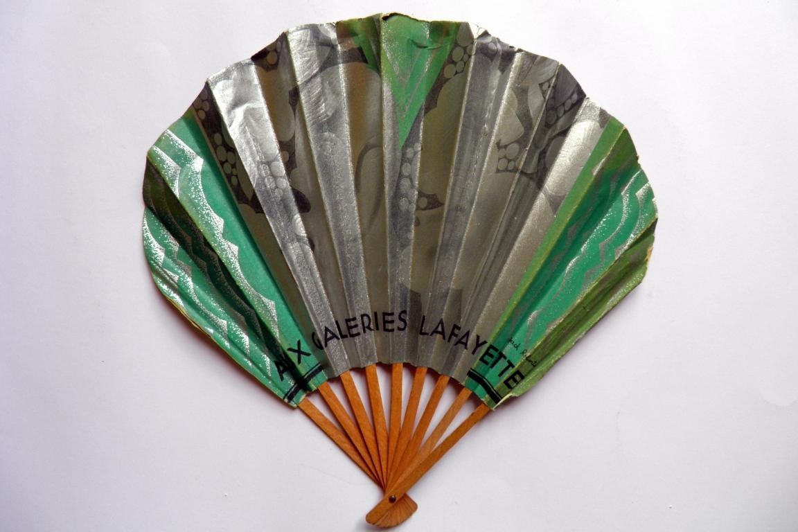 Galeries Lafayette, advertising fan circa 1930